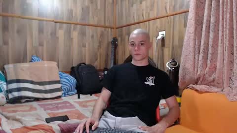 Snapshot of powertwinky chatting on 18, 2, 2025 chris independent online show from 18, 2, 2025