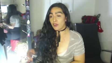 Snapshot of ppepittaaredd chatting on 12, 1, 2025 maryana online show from 12, 1, 2025