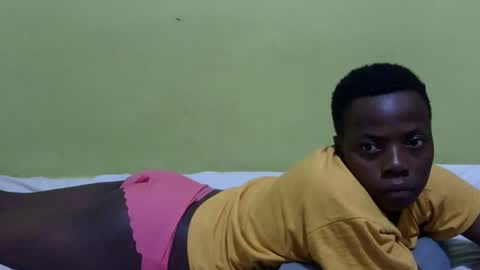 Snapshot of precious_nesh chatting on 21, 11, 2025 precious_nesh online show from 21, 11, 2025