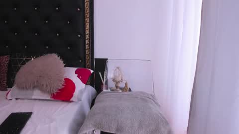 Snapshot of preciousailly chatting on 27, 2, 2025 Ailyn online show from 27, 2, 2025