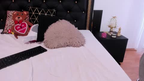 Snapshot of preciousailly chatting on 5, 3, 2025 Ailyn online show from 5, 3, 2025