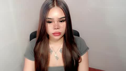 Snapshot of preciousangel69xxx chatting on 5, 2, 2025 MAXXINE online show from 5, 2, 2025