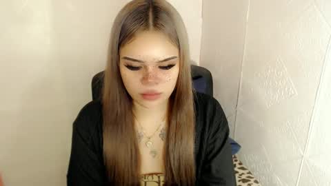 Snapshot of preciousangel69xxx chatting on 17, 2, 2025 MAXXINE online show from 17, 2, 2025