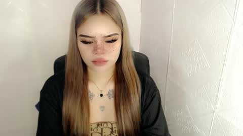 Snapshot of preciousangel69xxx chatting on 25, 2, 2025 MAXXINE online show from 25, 2, 2025