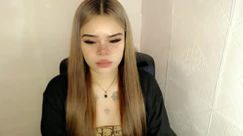 Snapshot of preciousangel69xxx chatting on 28, 2, 2025 MAXXINE online show from 28, 2, 2025