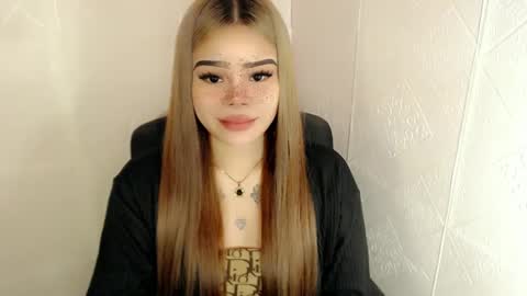 Snapshot of preciousangel69xxx chatting on 12, 3, 2025 MAXXINE online show from 12, 3, 2025