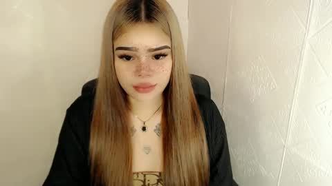 Snapshot of preciousangel69xxx chatting on 12, 3, 2025 MAXXINE online show from 12, 3, 2025