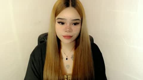 Snapshot of preciousangel69xxx chatting on 11, 10, 2025 MAXXINE online show from 11, 10, 2025