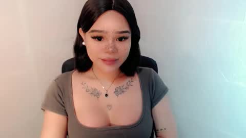 Snapshot of preciousangel69xxx chatting on 19, 11, 2025 MAXXINE online show from 19, 11, 2025