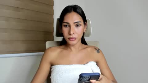 Paula online show from 10, 1, 2025