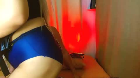 Snapshot of preciousqueenx chatting on 21, 1, 2025 Francine online show from 21, 1, 2025