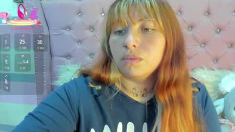 Snapshot of pretti__violet_ chatting on 27, 10, 2025 Pretti Violet online show from 27, 10, 2025