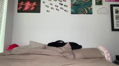 Snapshot of prettiestprincess chatting on 11, 9, 2025 Gia online show from 11, 9, 2025