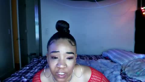 Snapshot of pretty69queen chatting on 9, 3, 2025 Yasmine pretty online show from 9, 3, 2025