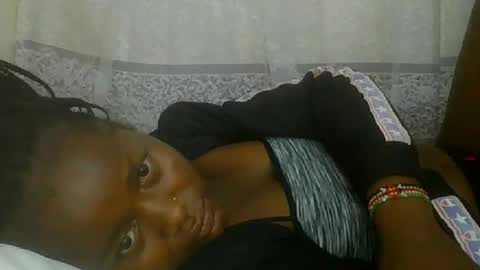 Snapshot of pretty_abella chatting on 16, 10, 2025 abella online show from 16, 10, 2025