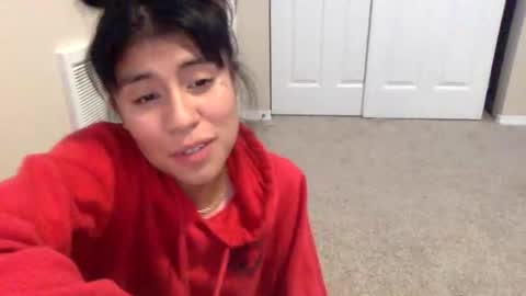 pretty_girl828687 online show from 15, 12, 2025