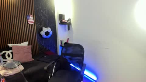 pretty_honey22 online show from 14, 6, 2026