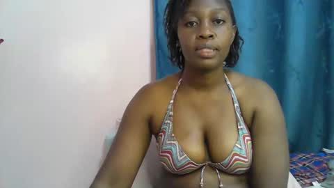 pretty_kylah online show from 24, 10, 2025