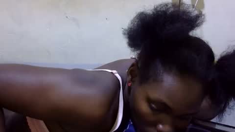 pretty_leila1 online show from 4, 4, 2026