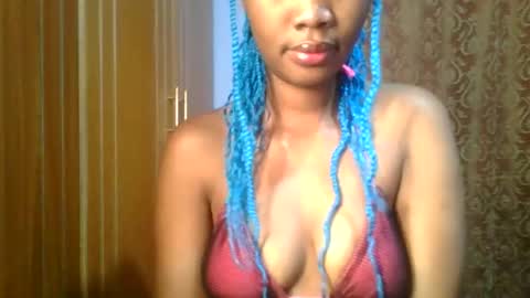 Snapshot of pretty_leilah chatting on 7, 1, 2026 pretty_leilah online show from 7, 1, 2026
