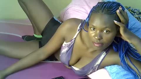 Snapshot of pretty_liny chatting on 11, 10, 2025 pretty_liny online show from 11, 10, 2025