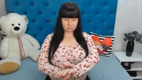 pretty_malika online show from 10, 2, 2025