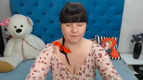 pretty_malika online show from 20, 2, 2025