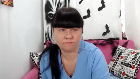 pretty_malika online show from 28, 10, 2025