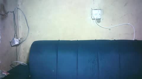 Snapshot of pretty_milan chatting on 21, 12, 2025 pretty_milan online show from 21, 12, 2025