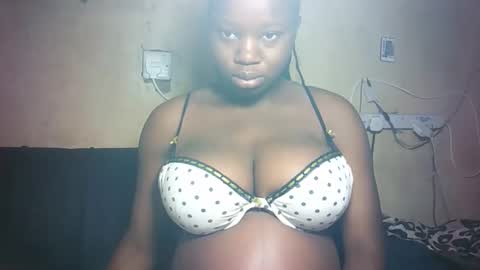 Snapshot of pretty_milan chatting on 18, 3, 2026 pretty_milan online show from 18, 3, 2026