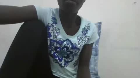 Snapshot of pretty_petite_ebony chatting on 6, 12, 2024 pretty_petite_ebony online show from 6, 12, 2024