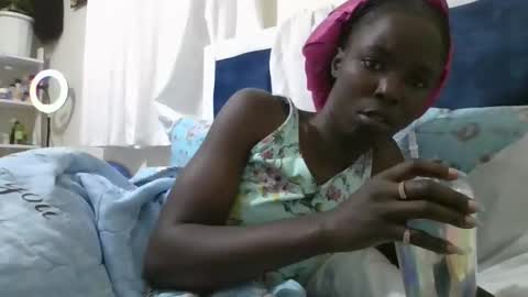 Snapshot of pretty_petite_ebony chatting on 13, 9, 2025 pretty_petite_ebony online show from 13, 9, 2025