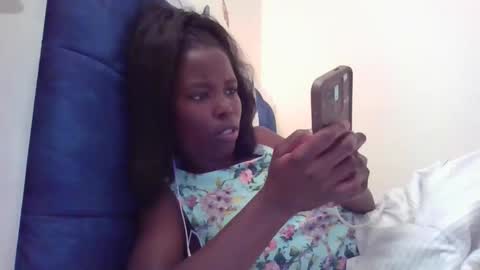 Snapshot of pretty_petite_ebony chatting on 10, 11, 2025 pretty_petite_ebony online show from 10, 11, 2025