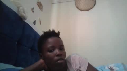 Snapshot of pretty_petite_ebony chatting on 1, 12, 2025 pretty_petite_ebony online show from 1, 12, 2025