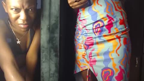 Snapshot of pretty_petitebody chatting on 16, 9, 2025 pretty_petitebody online show from 16, 9, 2025