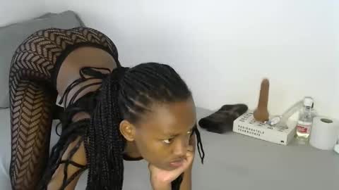 Snapshot of pretty_queennie chatting on 2, 11, 2025 Pretty doll online show from 2, 11, 2025