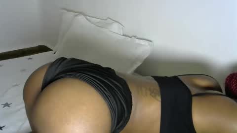 Snapshot of pretty_queennie chatting on 13, 12, 2025 Pretty doll online show from 13, 12, 2025