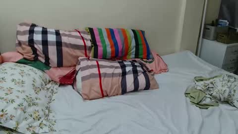 Snapshot of prettyasian098 chatting on 10, 10, 2025 PrettyAsian098 online show from 10, 10, 2025