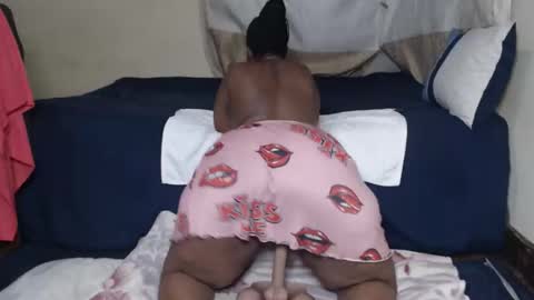 Snapshot of prettyblack25 chatting on 28, 2, 2026 Cindy online show from 28, 2, 2026
