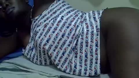 Snapshot of prettybooty1 chatting on 28, 2, 2025 prettybooty1 online show from 28, 2, 2025