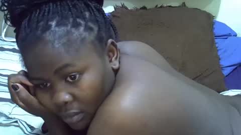 Snapshot of prettybooty1 chatting on 28, 2, 2025 prettybooty1 online show from 28, 2, 2025