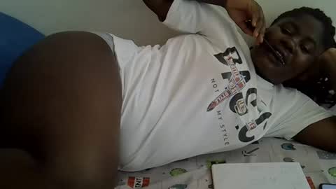 Snapshot of prettybooty1 chatting on 3, 11, 2025 prettybooty1 online show from 3, 11, 2025