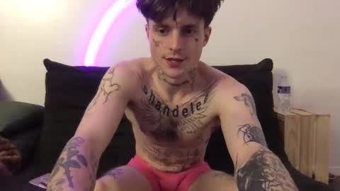 pretty boy online show from 23, 10, 2025