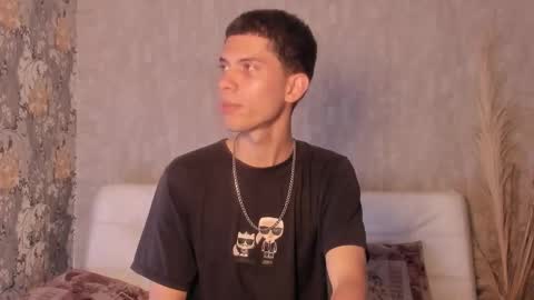 Snapshot of prettyboyy_13 chatting on 28, 11, 2025 Camilo online show from 28, 11, 2025