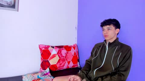 Enzo  Denis online show from 24, 1, 2025