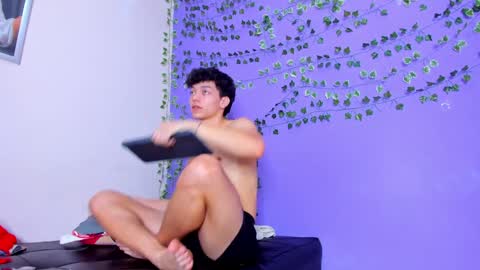 Enzo  Denis online show from 1, 2, 2025