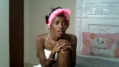 Snapshot of prettybunnny chatting on 9, 10, 2025 Bunny online show from 9, 10, 2025