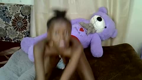 Snapshot of prettybunnny chatting on 19, 11, 2025 Bunny online show from 19, 11, 2025