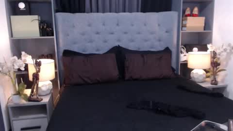 Snapshot of prettycummerjane chatting on 19, 12, 2024 JANE online show from 19, 12, 2024