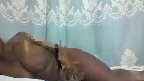 Snapshot of prettydarkskin002 chatting on 12, 2, 2025 SHANIA online show from 12, 2, 2025